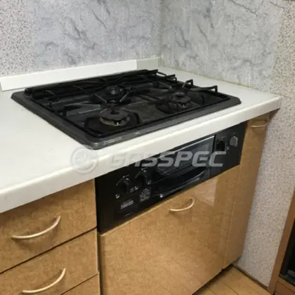 施工前のビルトインガスコンロ（DG3057NR）