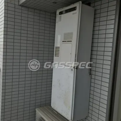 施工前の暖房熱源機（RUFH-V2400AW2-3）