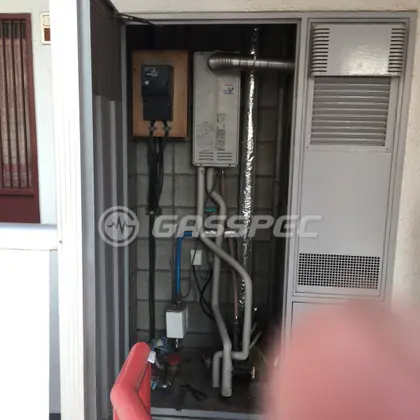 施工後の給湯器（リンナイ RUX-VS1616T-E）