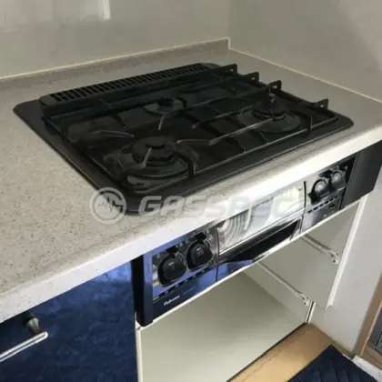 施工前のビルトインガスコンロ（PKD-DR351F）