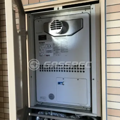 施工前の暖房熱源機（GTH-2413AWXH-T）