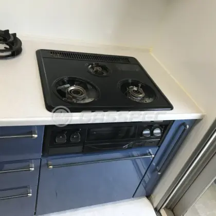 施工前のビルトインガスコンロ（ＧＩＣ６０－３ＰＢＨ）