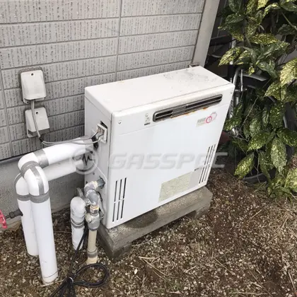 施工前の給湯器（GX-240AR）