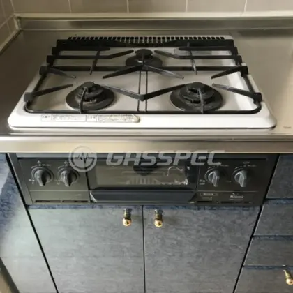 施工前のビルトインガスコンロ（RBG-30B2-B）