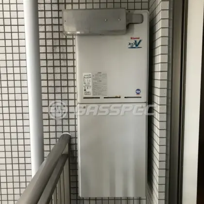 施工前の給湯器（RUF-V2401SAA）