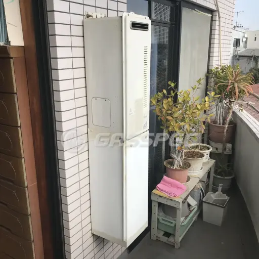 交換前の給湯器