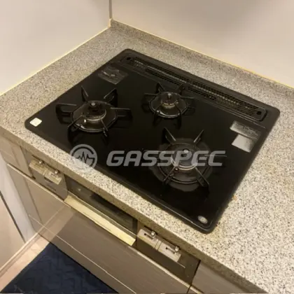 施工前のビルトインガスコンロ（DW32K3JTSSV）