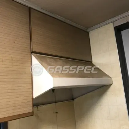 施工前のレンジフード