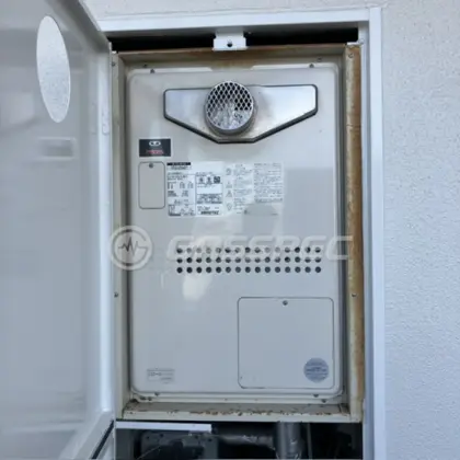 施工前の暖房熱源機（GTH-2434AWX6H-T）