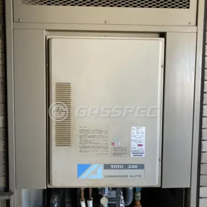 施工前の給湯器（RGE16CS1-U）