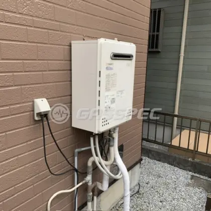 施工前の給湯器（GT-C2452SAWX-2）