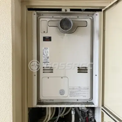 施工前の暖房熱源機（RUFH-V2403AT2-6）