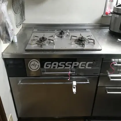 施工前のビルトインガスコンロ（RS31WG5R）