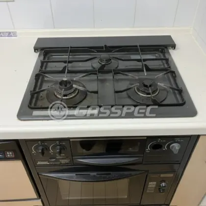 施工前のビルトインガスコンロ（RBR-312EB5）