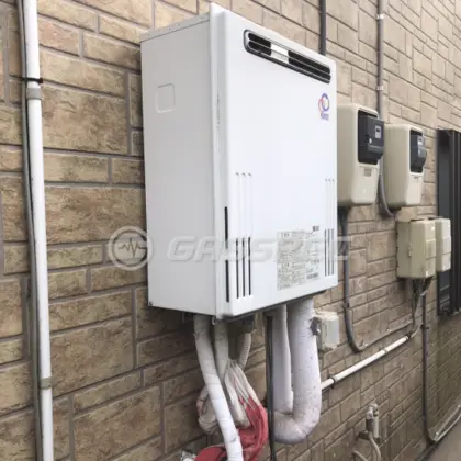 施工前の給湯器（GX-2000AW-1）