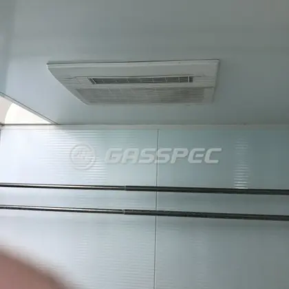 施工前の浴室乾燥機（BS-103HMD-WT）