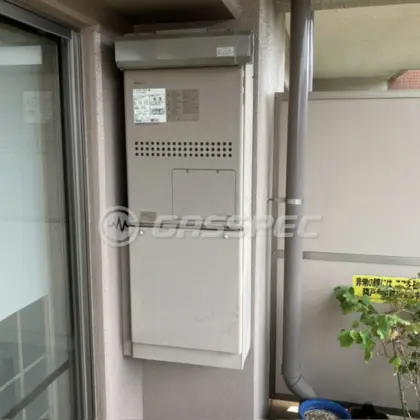 施工前の暖房熱源機（GTH-2413AWXH）