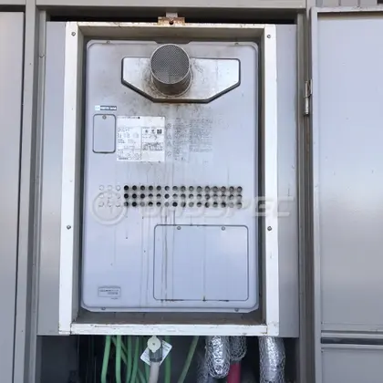 施工前の暖房熱源機（GTH-2417AWX3H-T）