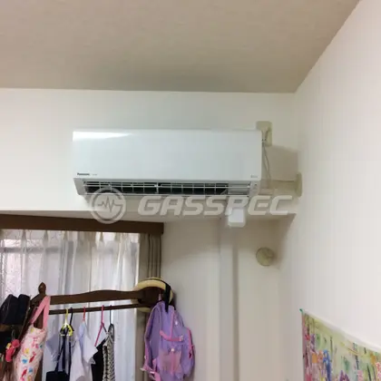 施工後のエアコン（パナソニック CS-228CF W）