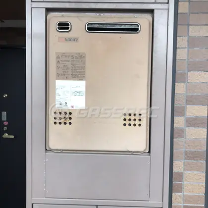 施工前の給湯器（GT-2422SAWX）