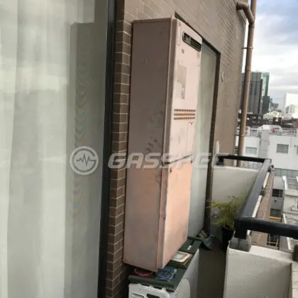 施工前の暖房熱源機（GTH-2401AWXH）