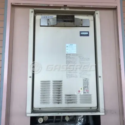 施工前の暖房熱源機（AT-361RF-AL-C）
