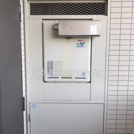 交換前の給湯器（リンナイ RUF-A2400AA）
