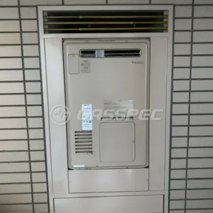 施工前の暖房熱源機（RUFH-V2400AW2-3）