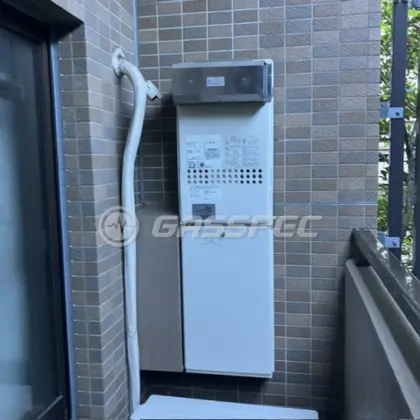 施工前の給湯器（GQ-2427AWX）