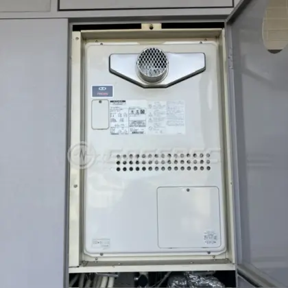 施工前の暖房熱源機（GTH-2434AWX6H-T）