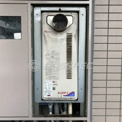 施工前の給湯器（RUF-S1606SAT）