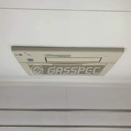施工前の浴室乾燥機（HBD-3304KCSK-J1P）
