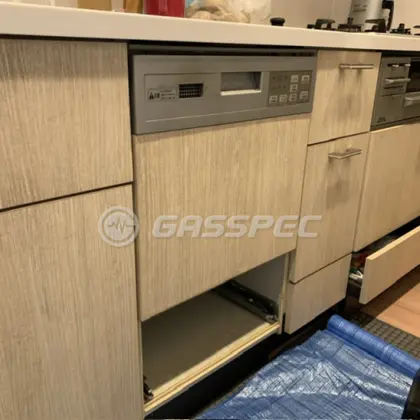 施工前のビルトイン食洗機（EW-BP45SM）
