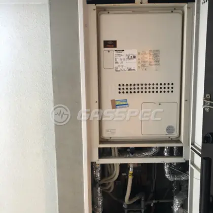 施工前の暖房熱源機（GTH-2434SAWX6H-TB）