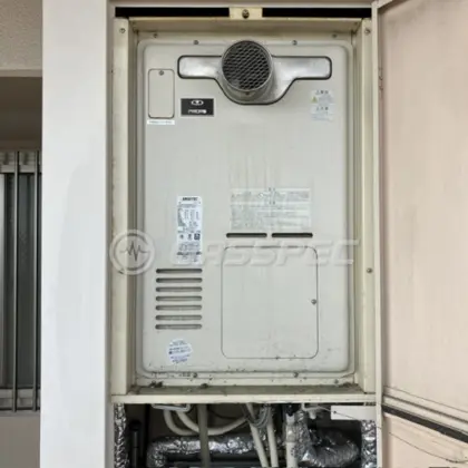 施工前の暖房熱源機（RUFH-V2400SAT2-6）