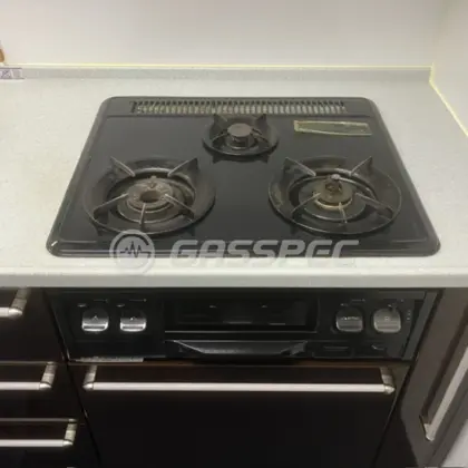 施工前のビルトインガスコンロ（GIC60-3PBH）