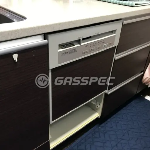 交換前のビルトイン食洗機（パナソニック NP-P45R2）