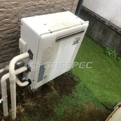 施工前の給湯器（RUF-A2400SAG(A)）