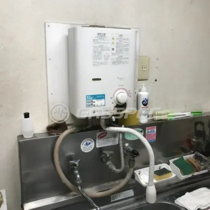 施工前の給湯器（RUS-51JT-1）