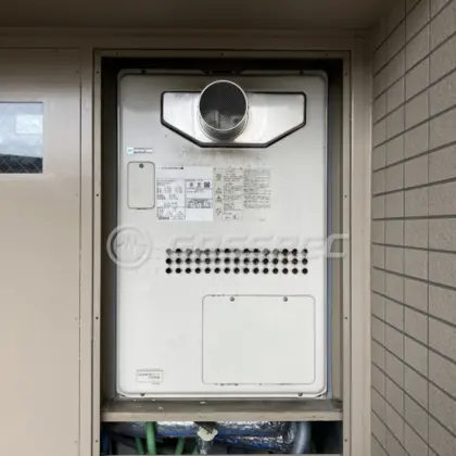 施工前の暖房熱源機（GTH-2413AWX3H-T）