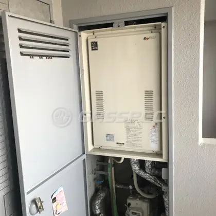 施工前の暖房熱源機（YG2401RM）