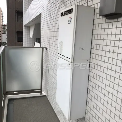 交換前の給湯器（リンナイ RUF-V2005SAW）