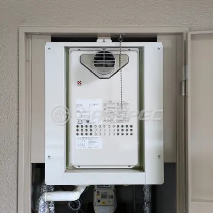 施工前の給湯器（YV2460RT）
