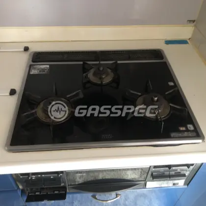 施工前のビルトインガスコンロ（RN-PE863-XAAHR）