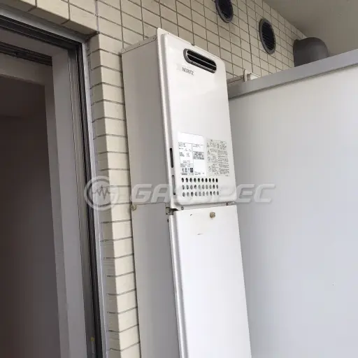 交換前の給湯器（ノーリツ GQ-1637WS）