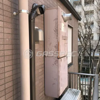 施工前の暖房熱源機（GTH-2434AWX3H-T）