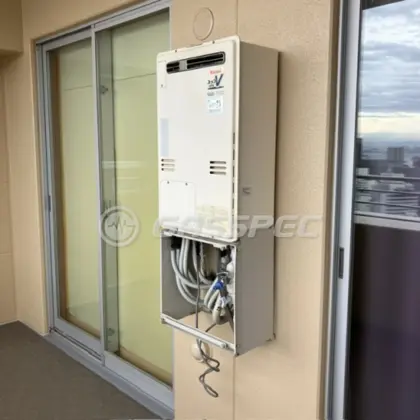 施工前の暖房熱源機（RUFH-V2403AW2-6）