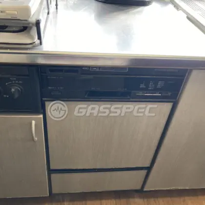 施工前のビルトイン食洗機（NP-5800BP）