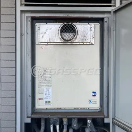 施工前の給湯器（OURB-2450SAQ-T）