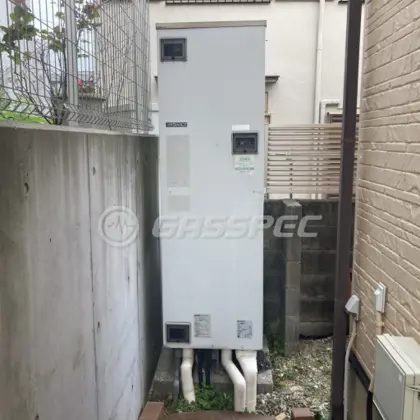 施工前のエコキュート（SRT-4666F200V-BL）
